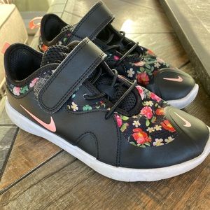 Floral Nike kids shoes size 2